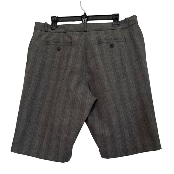 Worthington, Ladies Dressy Trouser Bermuda Shorts, Size 16P - Picture 2 of 7